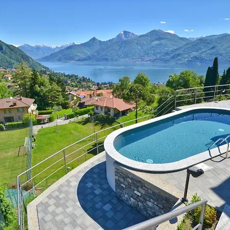 Felice Sul 2-bedroom Lakeview Apartment Menaggio