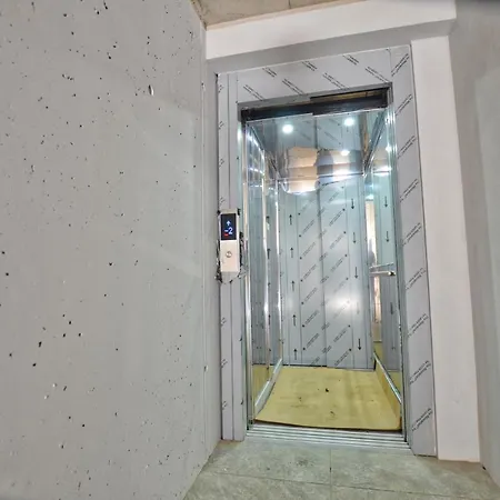 Felice Sul 2-bedroom Lakeview * 메나지오